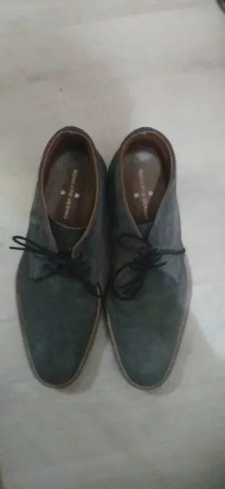 Botas grises de ante