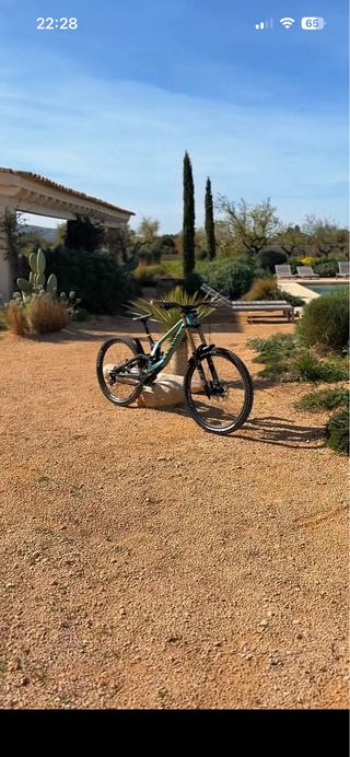 Bicicleta Descenso Canyon Sender 23/24