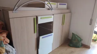 Mueble infantil con cama alta