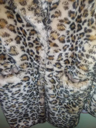 Abrigo estampado leopardo señora