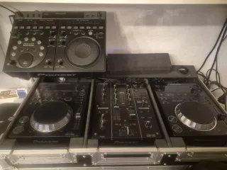 Set 2 CDJ 350 + DJM 350 Pioneer+ EFX 1000