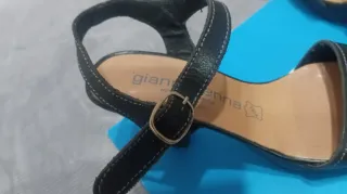 Sandalias Gianna Negras