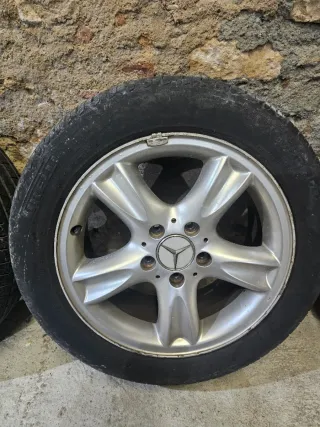 Llantas Mercedes