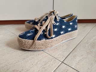 Scarpe da ginnastica in denim con zeppa