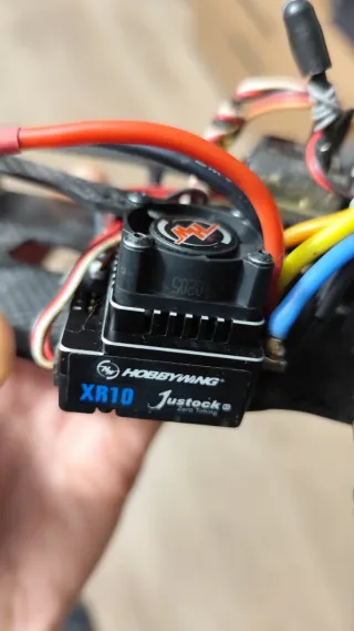 Combo Hobbywing XR10 G3 + Motor 17.5 G2.1