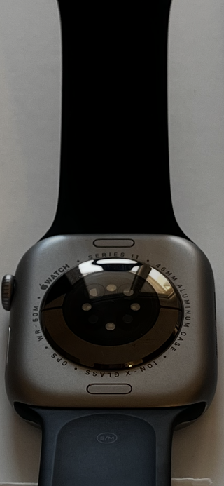 Apple Watch Series 11 46mm + Cover