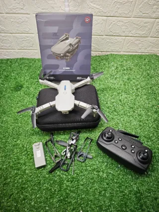 Dron E88 Blanco + 2 Baterías