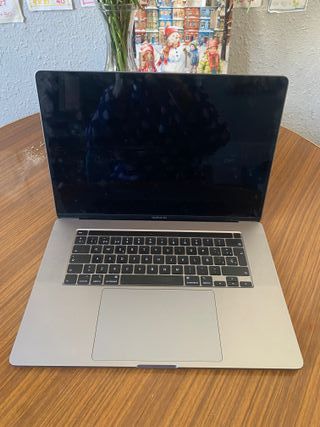 MacBook Pro 16 (2019) 206 Ciclos Batería
