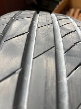 Rueda Kumho 205/60 R16 92V Seminueva