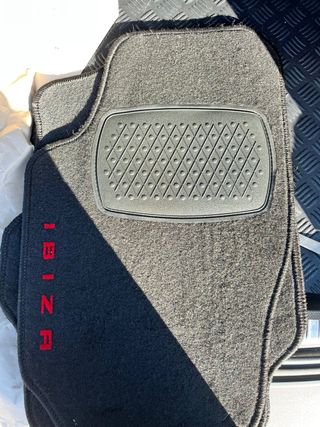 Alfombrillas Seat Ibiza 6L