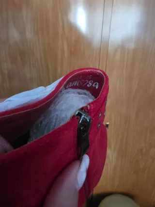 Botines rojos nuevos Talla 36