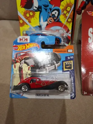 Hotwheels Marvel Capitán América y Spider-Man