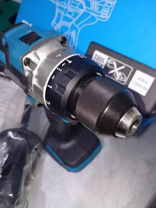 Taladro Percutor Makita DHP492Z 18V