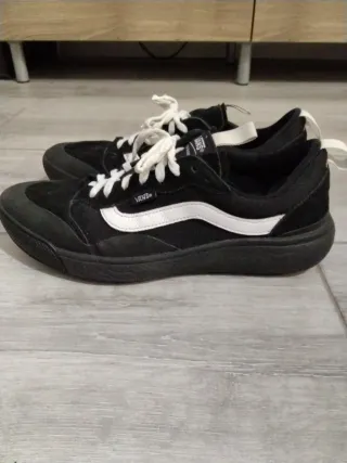 Zapatillas Vans Negras ultrarange Talla 43
