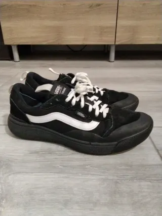 Zapatillas Vans Negras ultrarange Talla 43