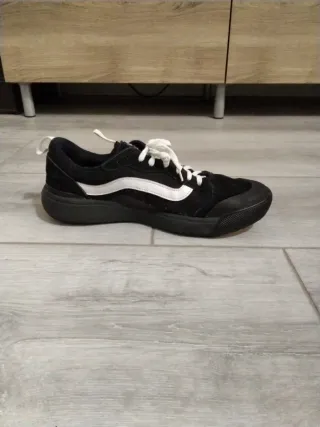Zapatillas Vans Negras ultrarange Talla 43