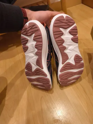 Zapatillas ASICS JOLT 5 a estrenar