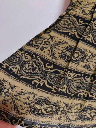 Conjunto de blazer y falda talla 40 de Bak To.