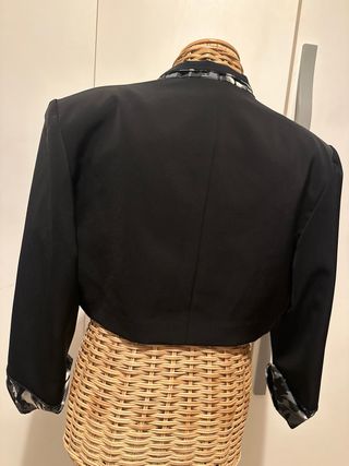 Bolero nero con fodera fantasia