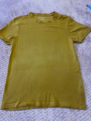 Camiseta manga corta mostaza