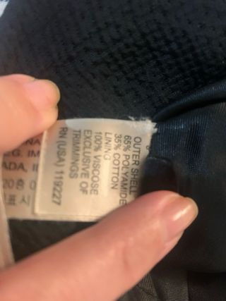 Falda negra Massimo Dutti elegante – efecto piel