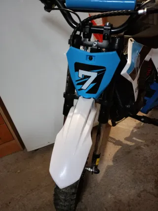 Minimoto Eléctrica Motocross Azul y Blanca