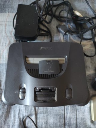 Consola Nintendo 64 Europa(4) + juego