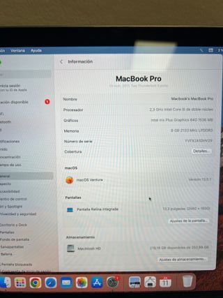 MacBook Pro 13” i5 / 8GB RAM / 256GB SSD