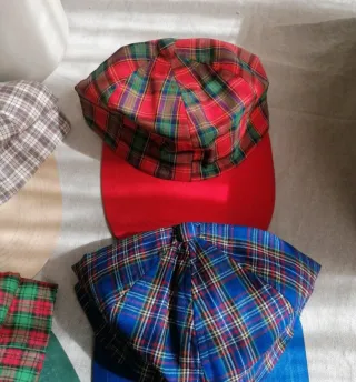 Lote 4 Gorras Escocesas Talla 59