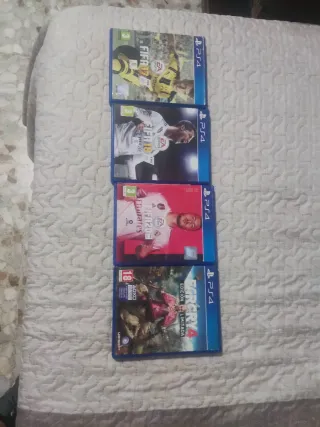 PS4 Slim 500GB + juegos