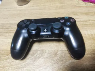 PS4 Slim 500GB + juegos