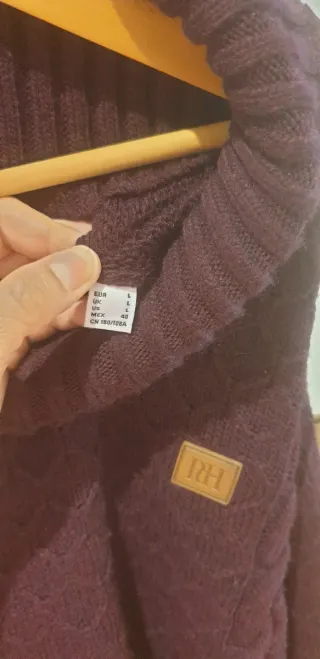 Jersey granate cuello vuelto