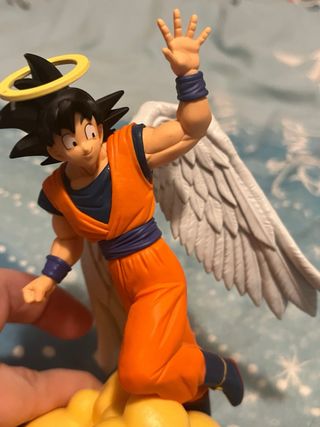 Figura Goku Ángel con Alas y Nubes. Dragon Ball Z