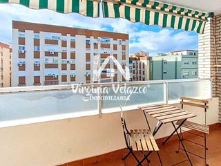 Piso en venta en Carlos Haya en Málaga