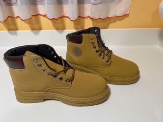Botas  Beige y Marrón