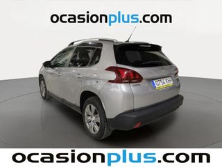 Peugeot 2008 PureTech 82 Style 60 kW (82 CV)