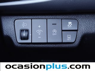 Kia Rio 1.0 T-GDi MHEV iMT Concept 74 kW (100 CV)