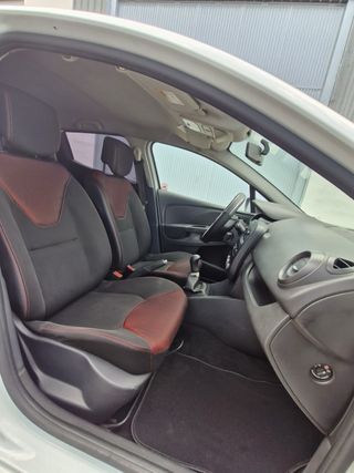 Renault Clio 2016 PEGATINA C