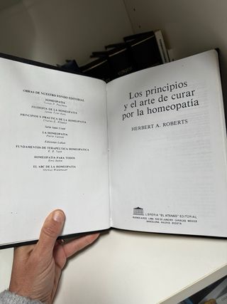Los principios y arte de curar por la homeopatía