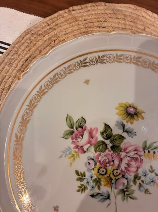 Bandeja de porcelana francesa con flores