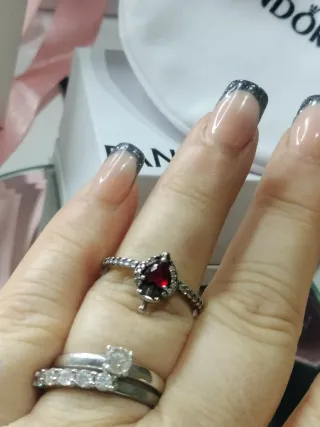 Anillo Pandora Disney Corazón Rojo