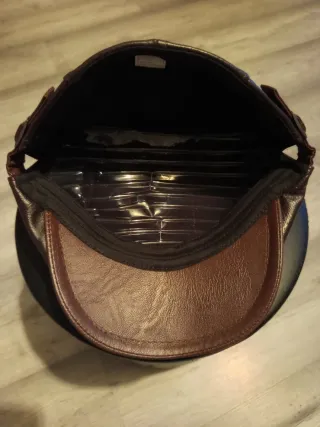 Boina de cuero marrón