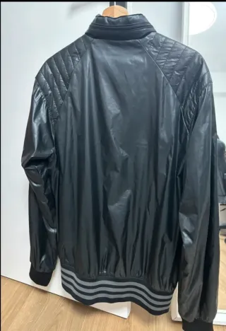 Chaqueta Adidas Negra Talla L - capucha