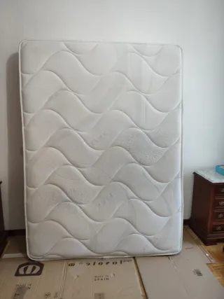 Dormitorio 135 cm, madera y mármol. Regalo........