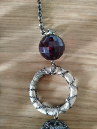 Collar largo fantasía morado y plateado