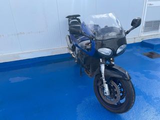 Triumph Sprint ST 955i Moto Deportiva