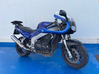 Triumph Sprint ST 955i Moto Deportiva