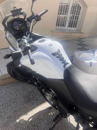 Suzuki V-Strom 650. 2023. 17.900km