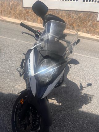 Suzuki V-Strom 650. 2023. 17.900km