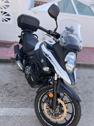Suzuki V-Strom 650. 2023. 17.900km